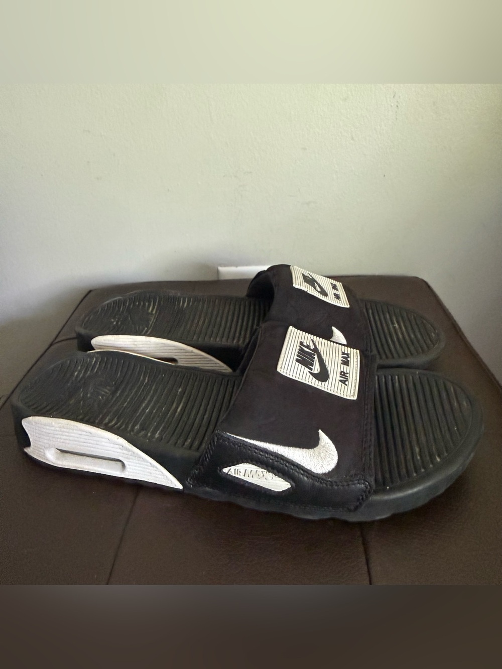 Nike Air Men’s 9 Slide Sandals Black Slides with White Swoosh and Logos